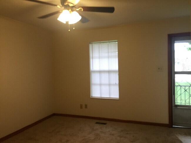 Photo - 125 Hiwassee Ave NE