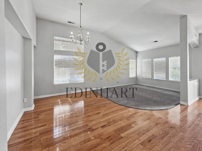 Photo - 5774 N State St