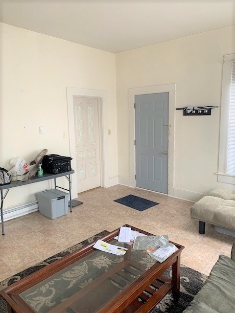 Photo - 729 Chippewa St