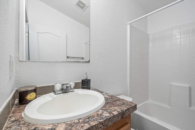 Photo - 5505 N Shannon Rd