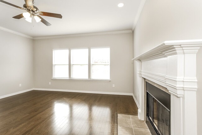 Photo - 2101 Lake Vista Drive