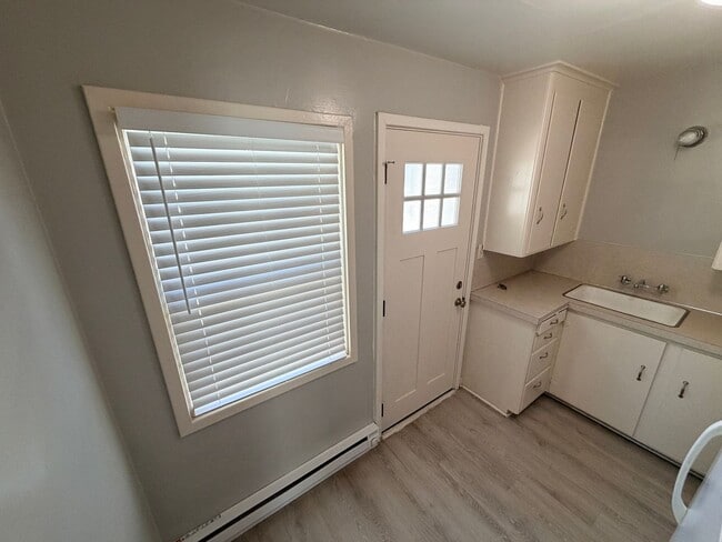 Photo - One Bedroom Cottage in the Heart of Salem Unit 840
