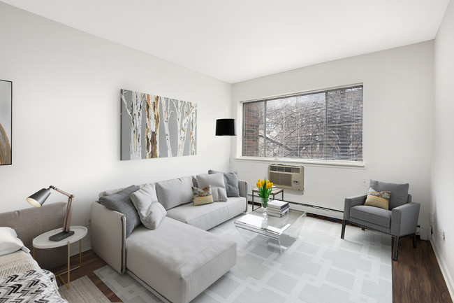 544 W. Melrose - Studio Living Area - 544 W. Melrose Rental
