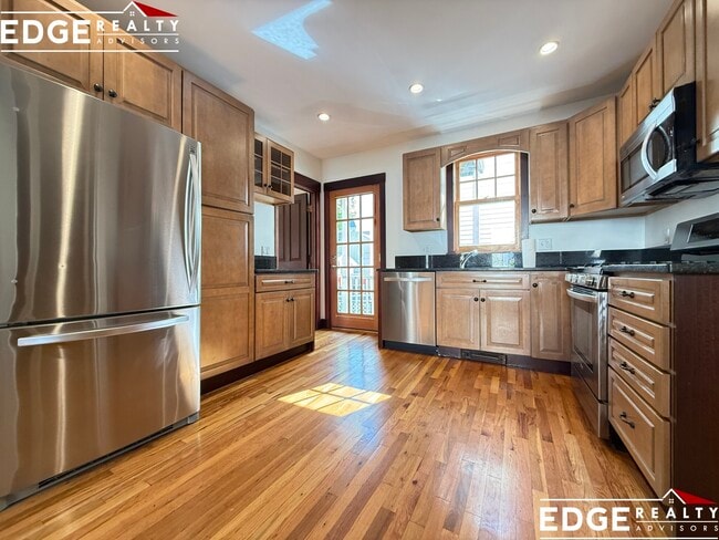 Photo - 16 Saybrook St Unit 1