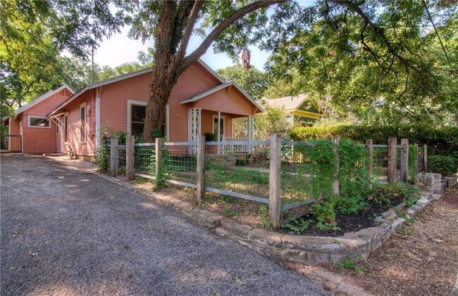 Photo - 4517 Avenue F