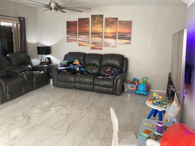 Photo - 9375 SW 61st Way