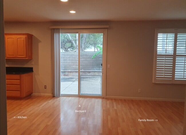 Photo - 2540 Crescent Way