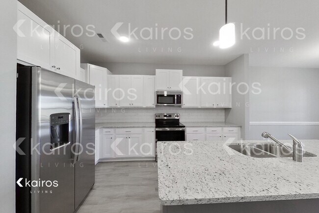 Photo - 3713 Oak Leaf Wy