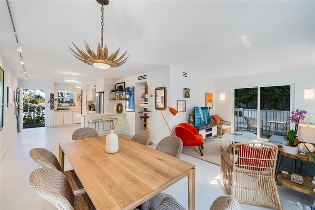 Photo - 61 Collins Ave Unit 304