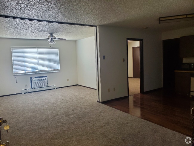Building Photo - 2837 W 28th St Rental