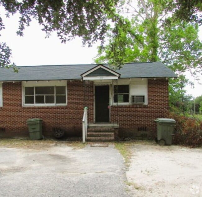 Building Photo - Close to Broad Street Rental