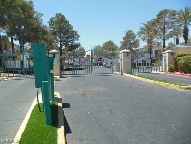 Building Photo - 5155 W Tropicana Ave Unit 2173