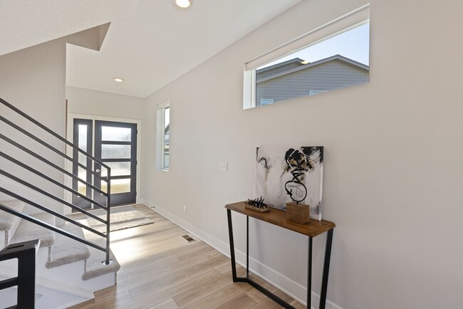 Photo - 924 Lincoln Wy Unit 928 Lincoln Way