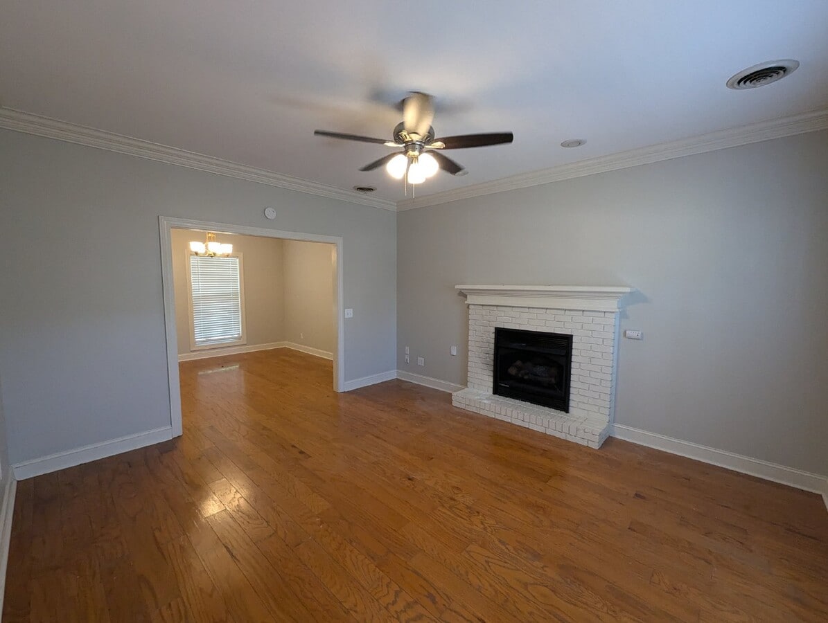 Photo - 117 Twin Gates Drive