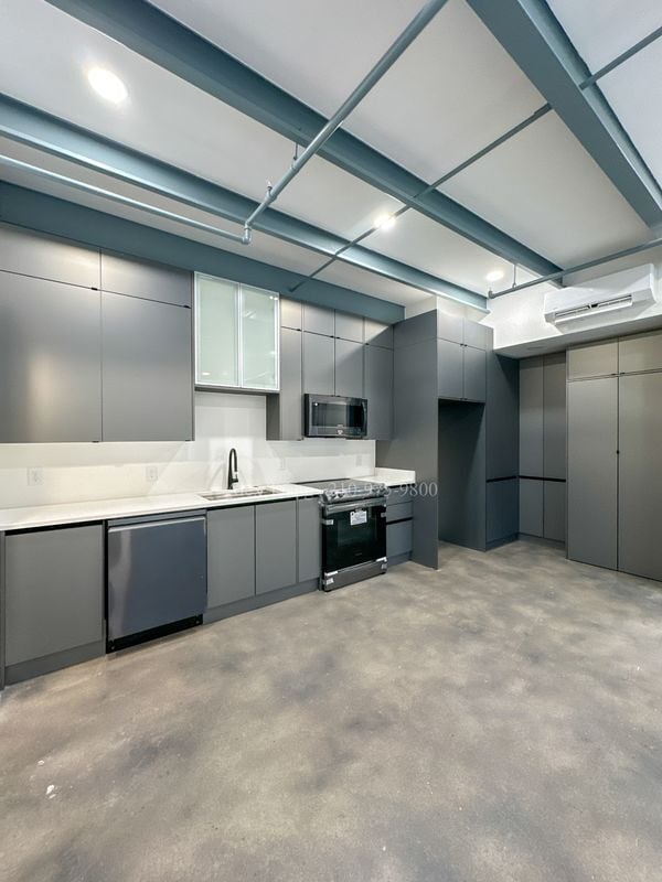 Photo - 630 Montana St