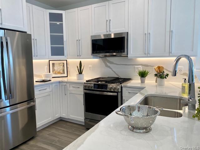 Photo - 148 S Front St Unit PH318