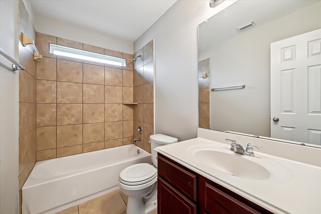 Photo - 2615 Magnolia Fair Way