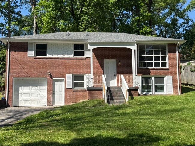 Building Photo - 317 Melvin Jones Dr