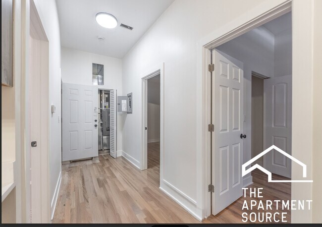Photo - 1742 N California Ave