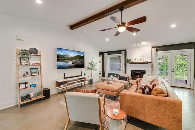 Photo - 9012 Texas Oaks Dr