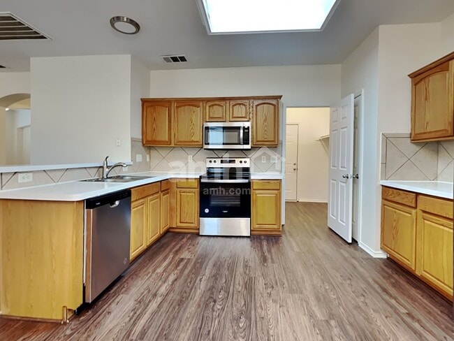 Photo - 10005 Chadbourne Rd