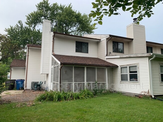 Photo - 1341 Stewart St