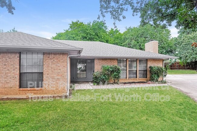 Building Photo - 7527 Windhaven Rd Rental