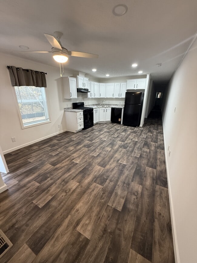 Photo - 18 Abbott St Unit 1