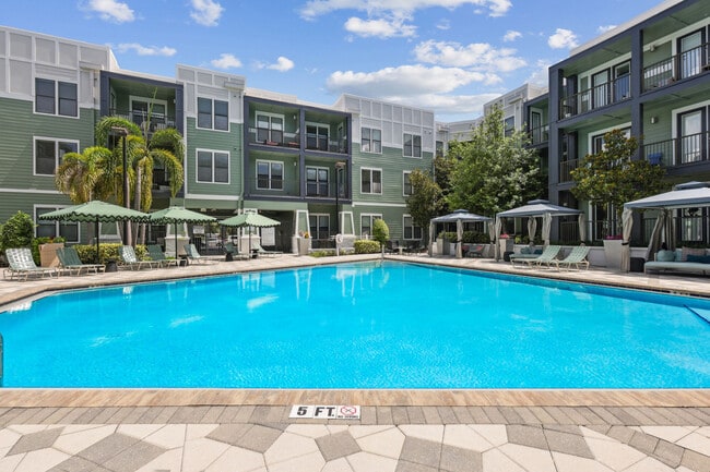 NoHo Flats
