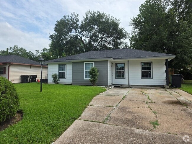 Building Photo - 3926 Florinda St Rental