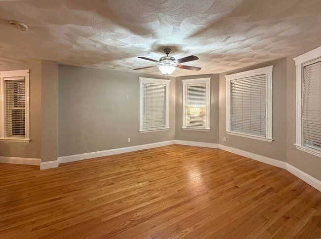 Photo - 112 Boston Ave Unit 1