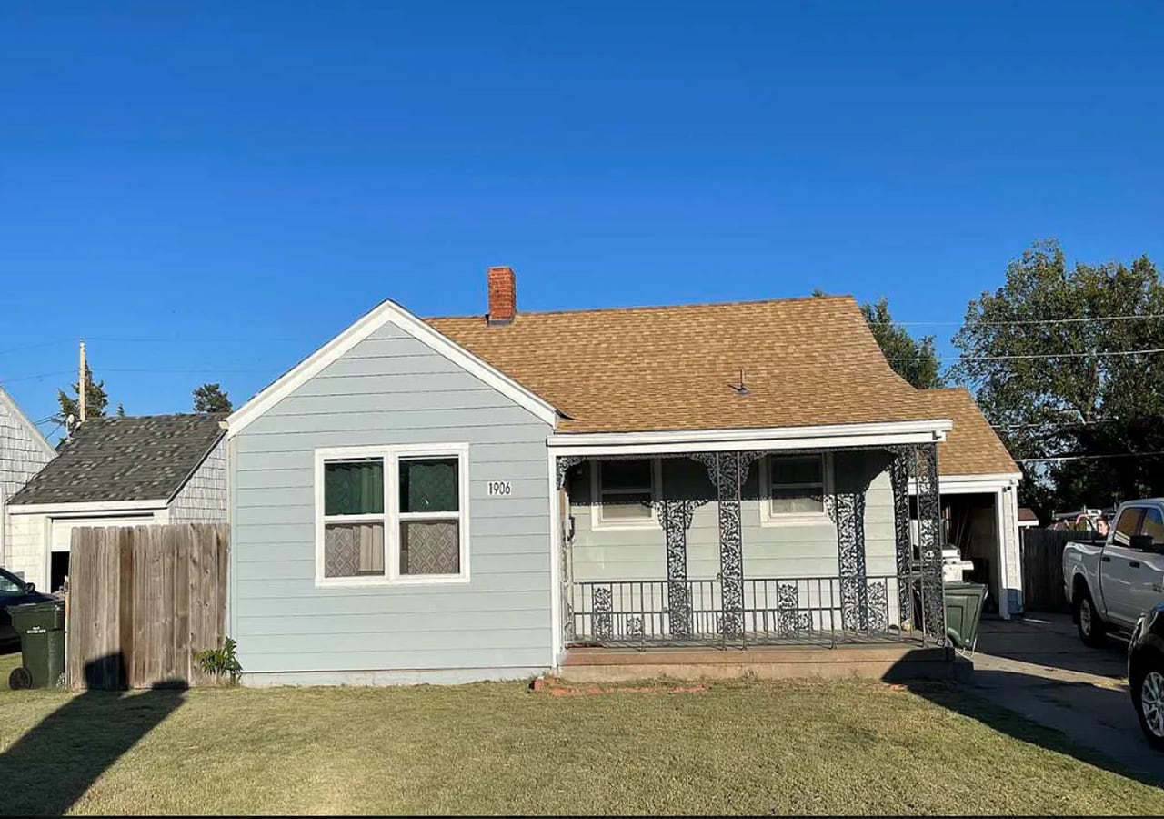 Spacious House Centrally Located - Spacious House Centrally Located