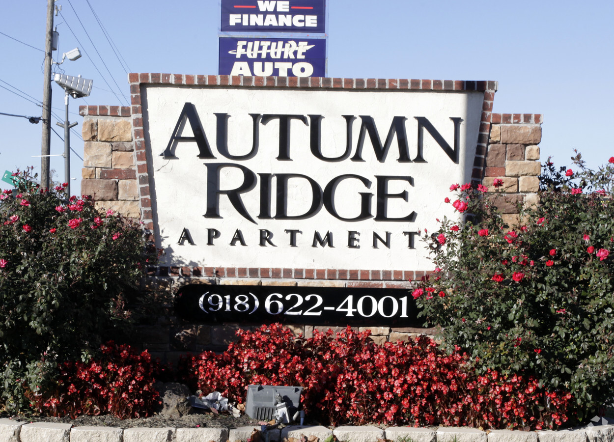 Autumn Ridge Apartments - Autumn Ridge Apartments