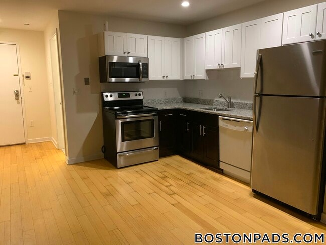 Photo - 40 Boylston St Unit 607
