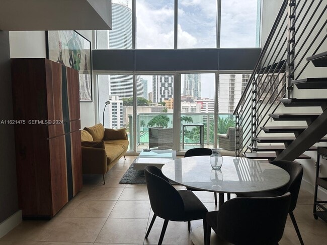 Photo - 41 SE 5th St Unidad 903