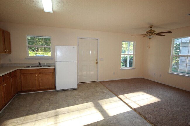Photo - 3-bedroom home in Milton near schools feat...