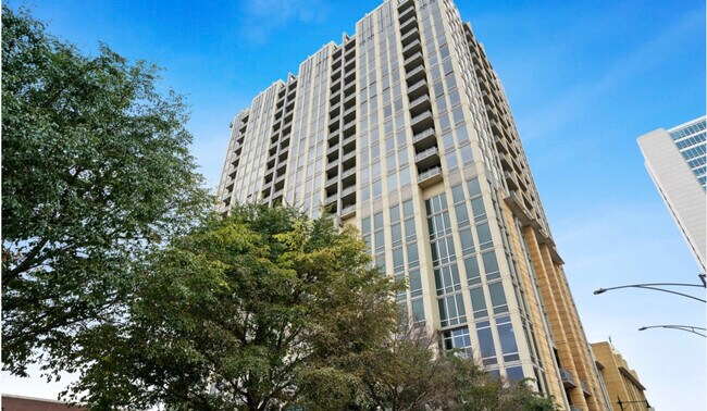 700 N Larrabee St Unit 1003