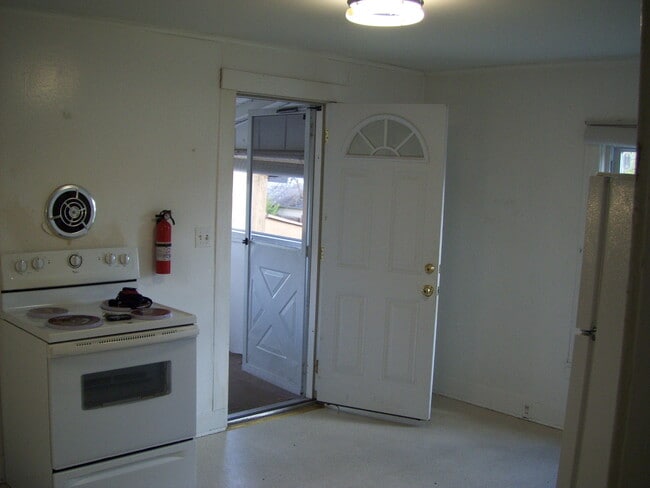 Photo - 54 Fair St Unit 2