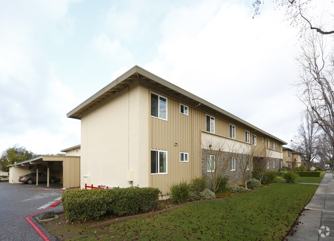 Building Photo - Villa Ranchero Apartments