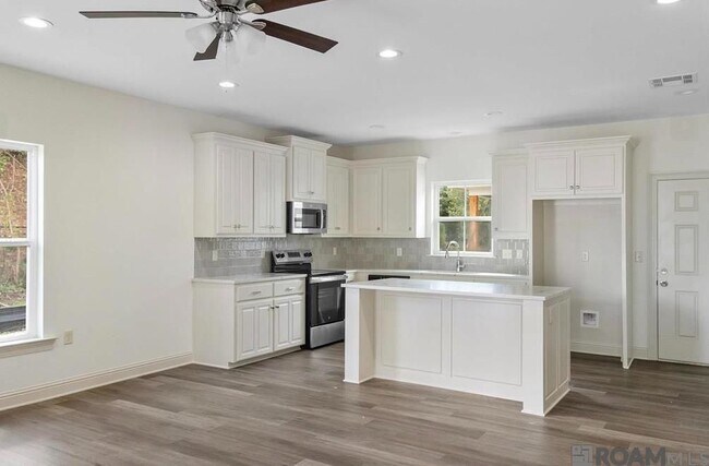 Photo - 6908 Goya Ave