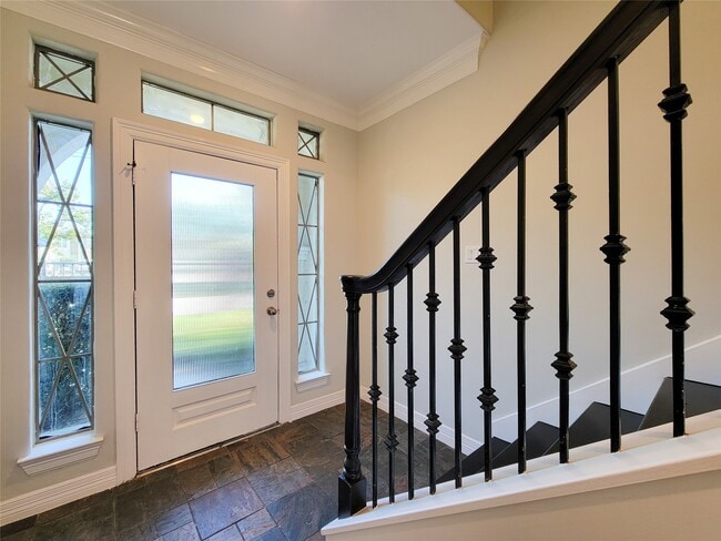 Photo - 2416 La Branch St