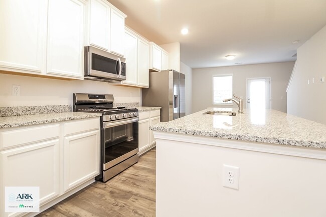 Photo - 4 Oak Rose Dr
