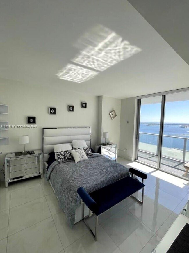 Photo - 1300 Brickell Bay Dr Unit 2405