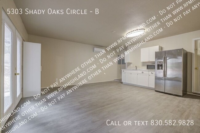 Photo - 5303 Shady Oak Cir Unit B