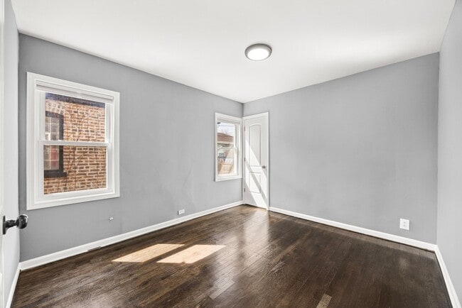 Photo - 9740 S Prairie Ave