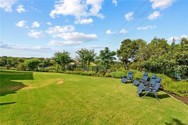 9200 Bayshore Bend