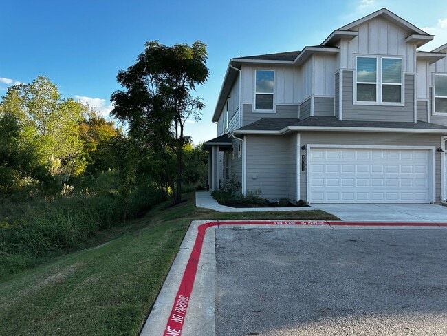 Building Photo - For Lease – Modern 2023 Condo Backing to G...