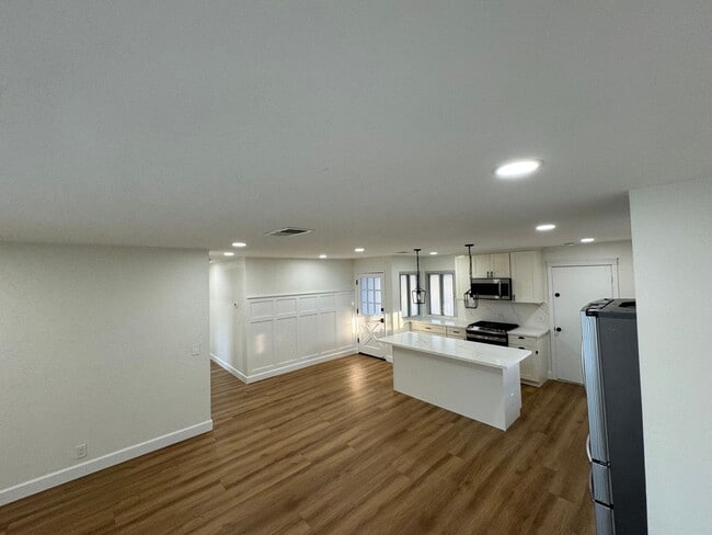 Beautiful 3 Bedroom 2 Bathroom Single fami... - Beautiful 3 Bedroom 2 Bathroom Single fami... House
