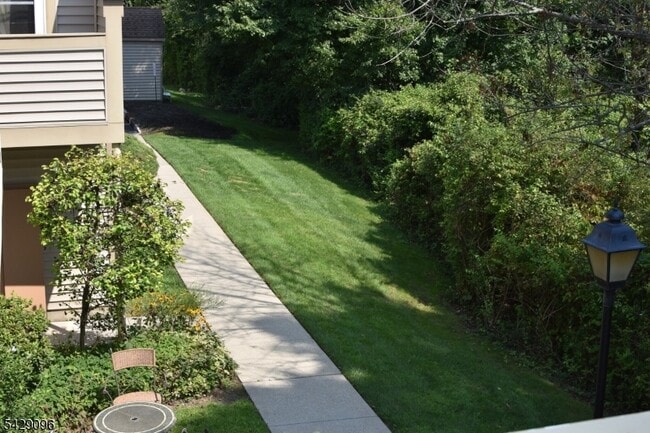 24 Sunrise Dr