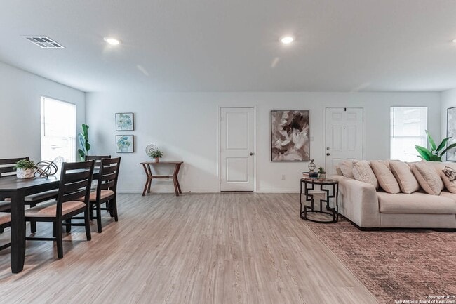 Photo - 5935 Texas Spur